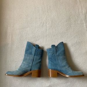 Chanel Jean cowboy boots. Size 40. Amazingness